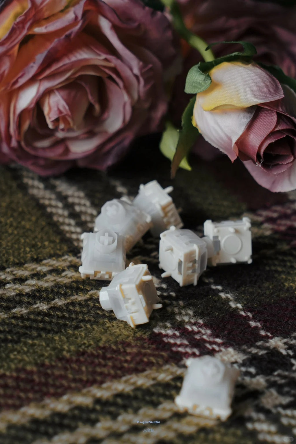 Wuque Studio Flux Clacky magnetic switch