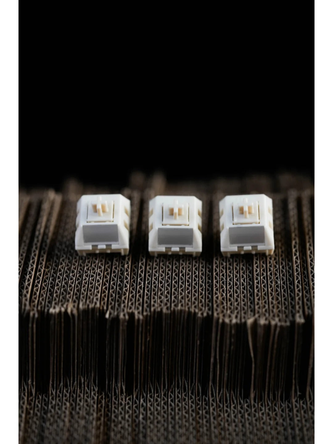  CROSS STEM BOX Lunar Switch